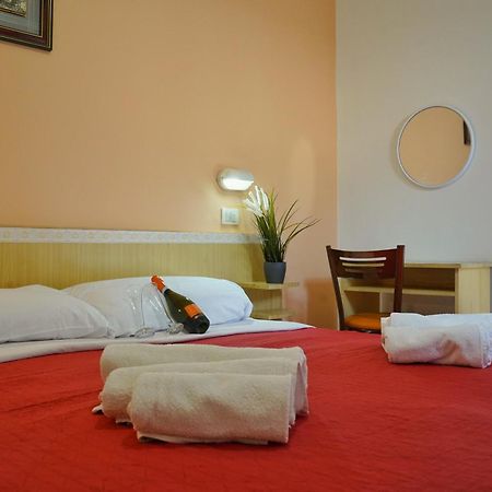 Hotel Malibu Mare ريميني المظهر الخارجي الصورة